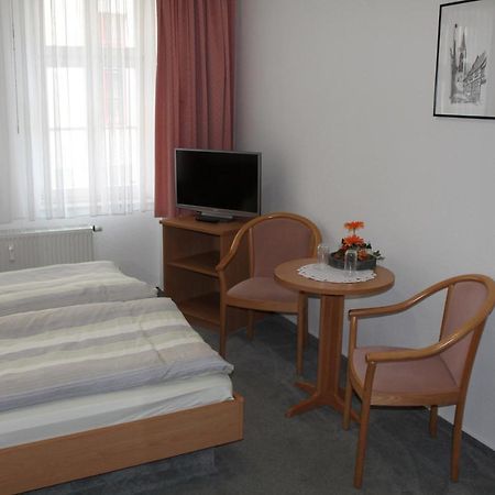 Hotel Am Stadtwall Quedlinburg Buitenkant foto