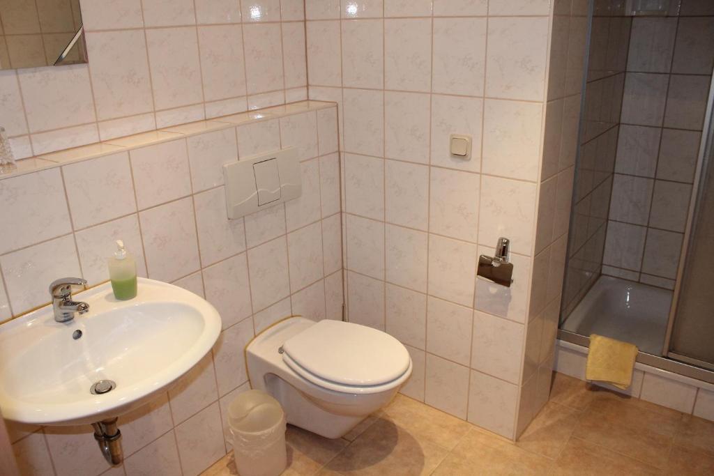 Hotel Am Stadtwall Quedlinburg Buitenkant foto