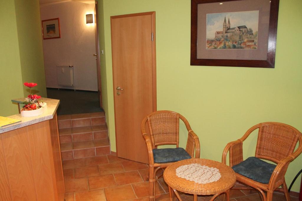 Hotel Am Stadtwall Quedlinburg Buitenkant foto